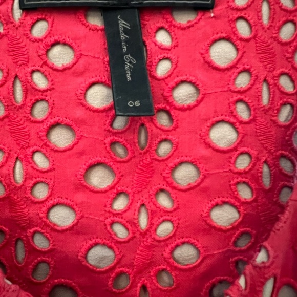 BCBGMaxAzria Gulianna Red Lipstick Eyelet Zipper Front Dress size 6 EUC - Picture 6 of 9